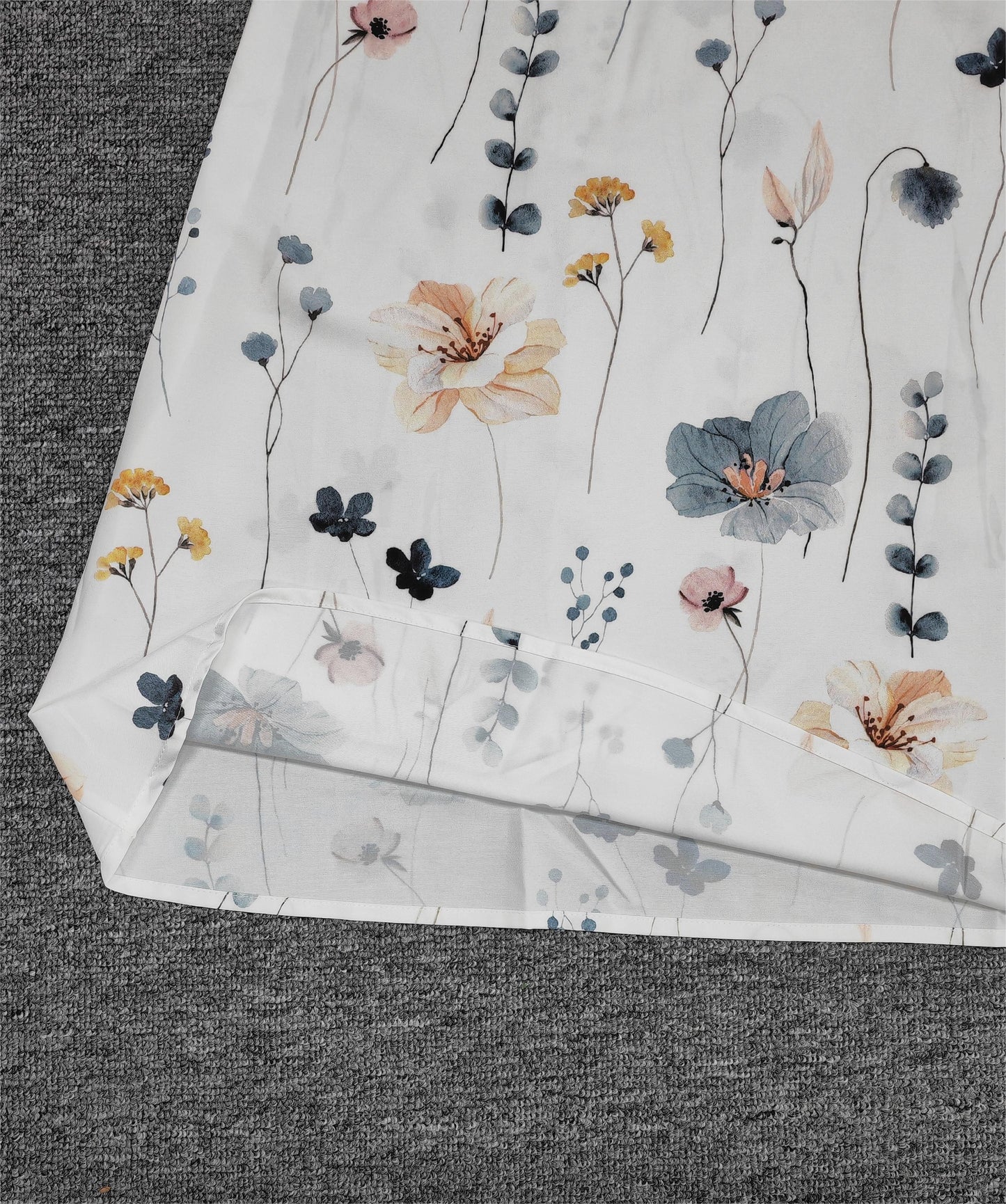 FallStil - Frisches weißes buntes Blumendruck V-Ausschnitt Minikleid