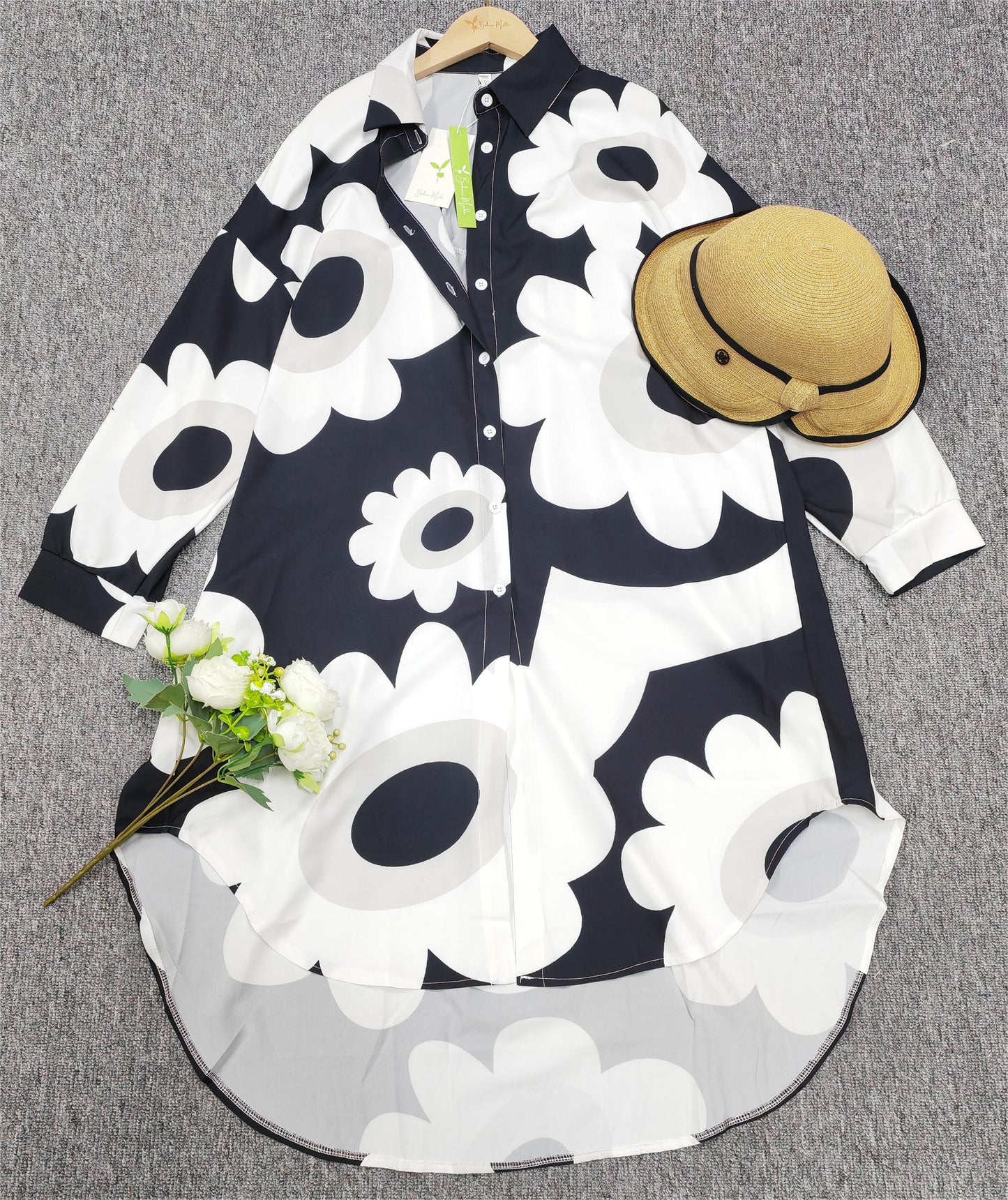 FallStil - Groovy Minikleid mit langen Ärmeln und Druck