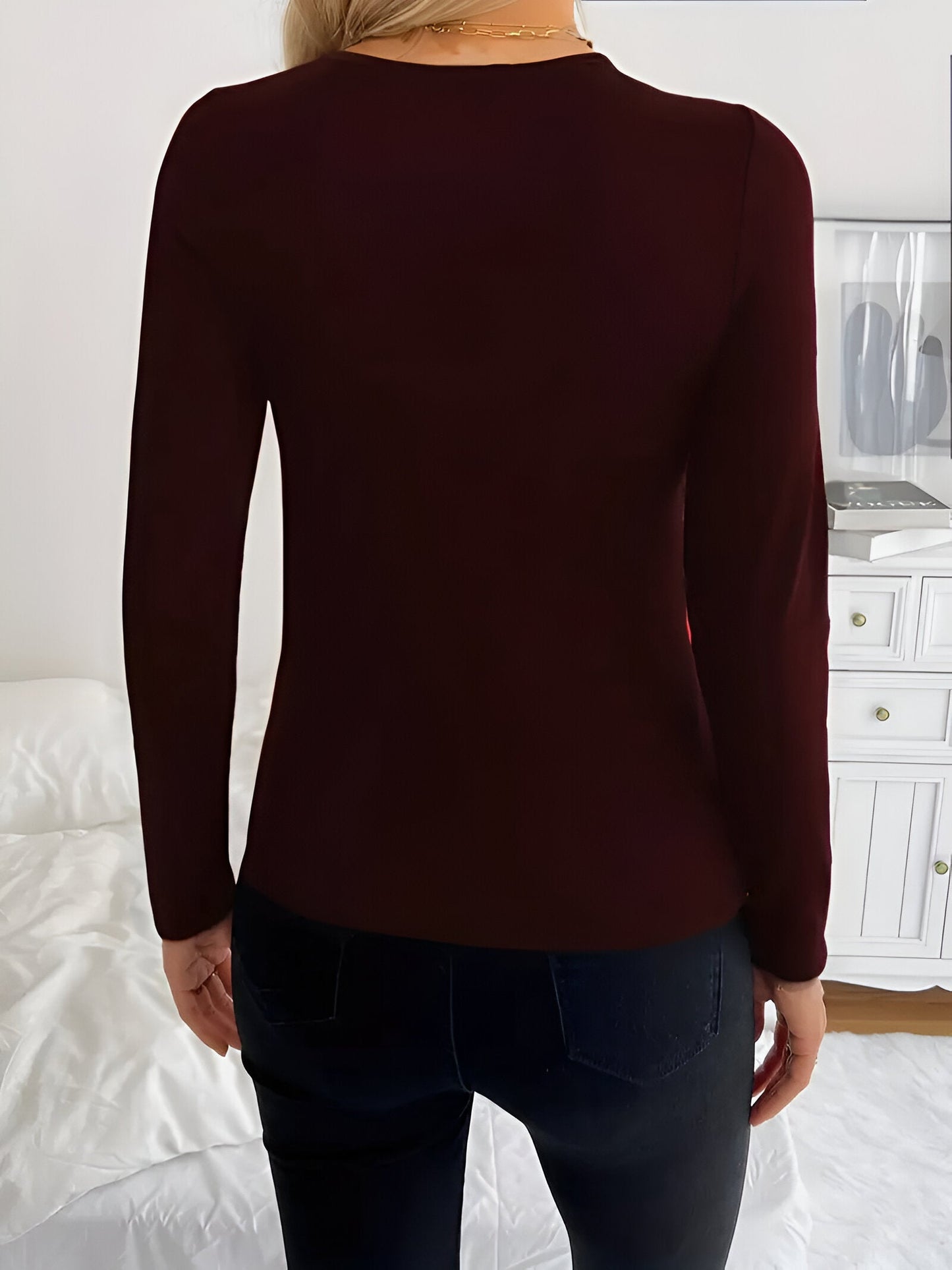 Hildegard | Elegantes V-Ausschnitt Langarm-Top