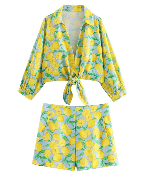 Anneliese - Kurzes 2-teiliges Set für Frauen mit gelbem Fruchtdruck