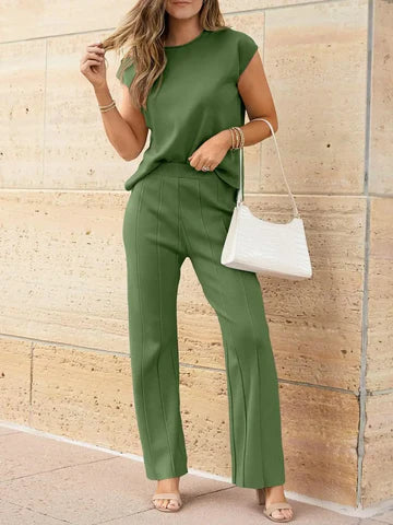 Indira - Lässige Outfits für Frauen