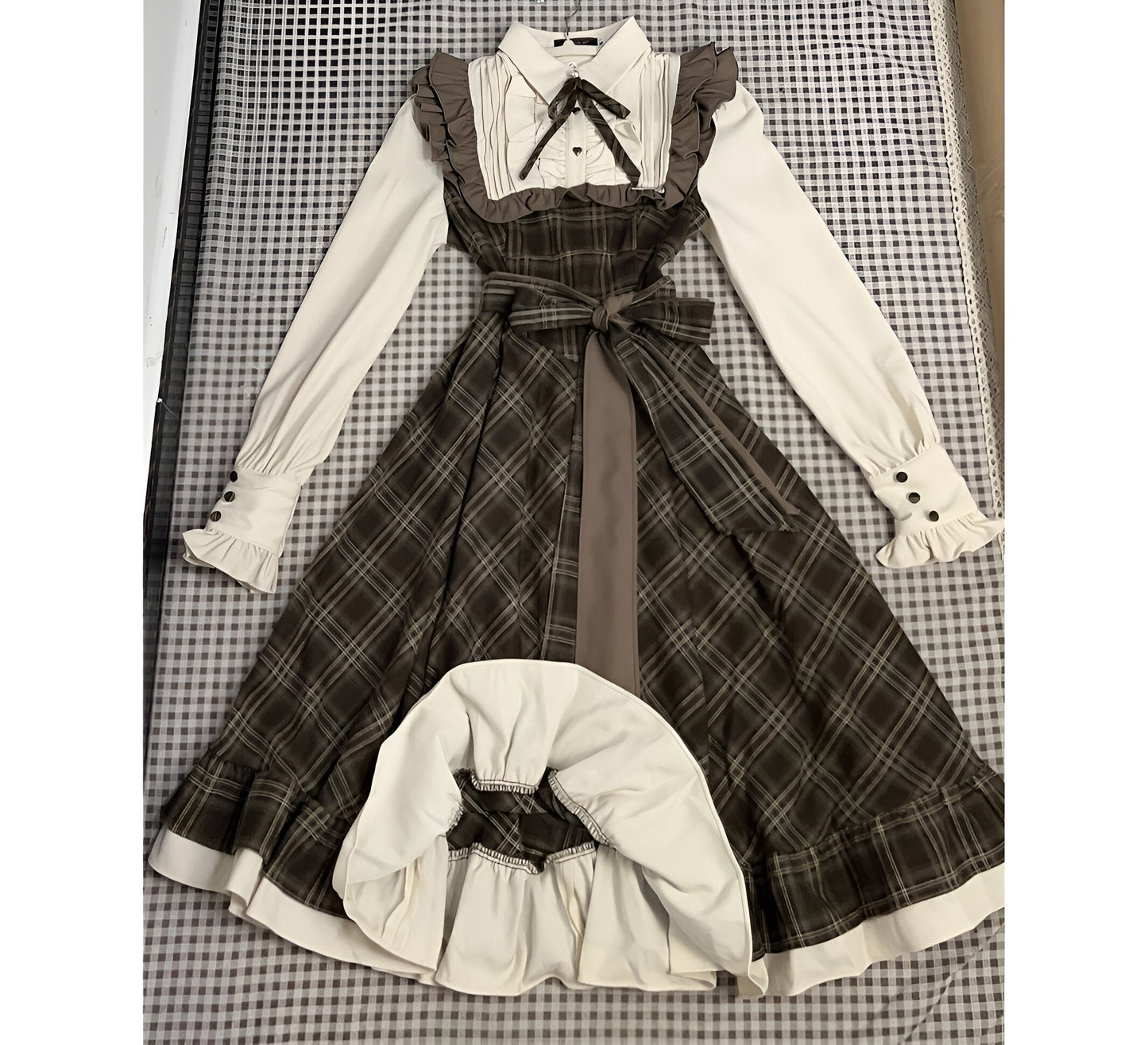 Brigida | Elegantes Zweiteiliges Kleid mit Einzigartigen Details