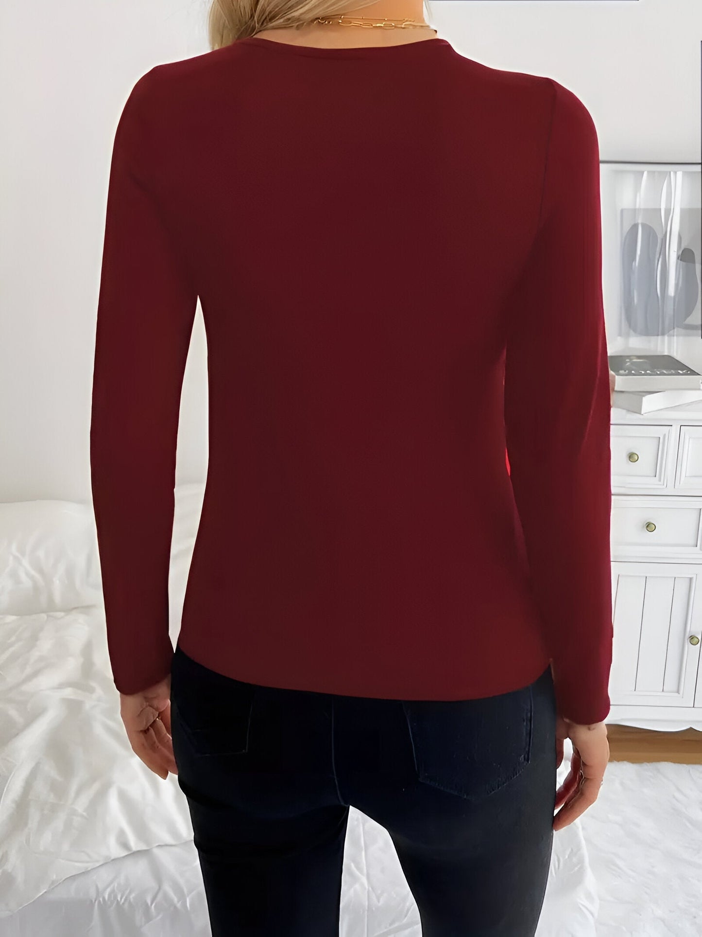Hildegard | Elegantes V-Ausschnitt Langarm-Top