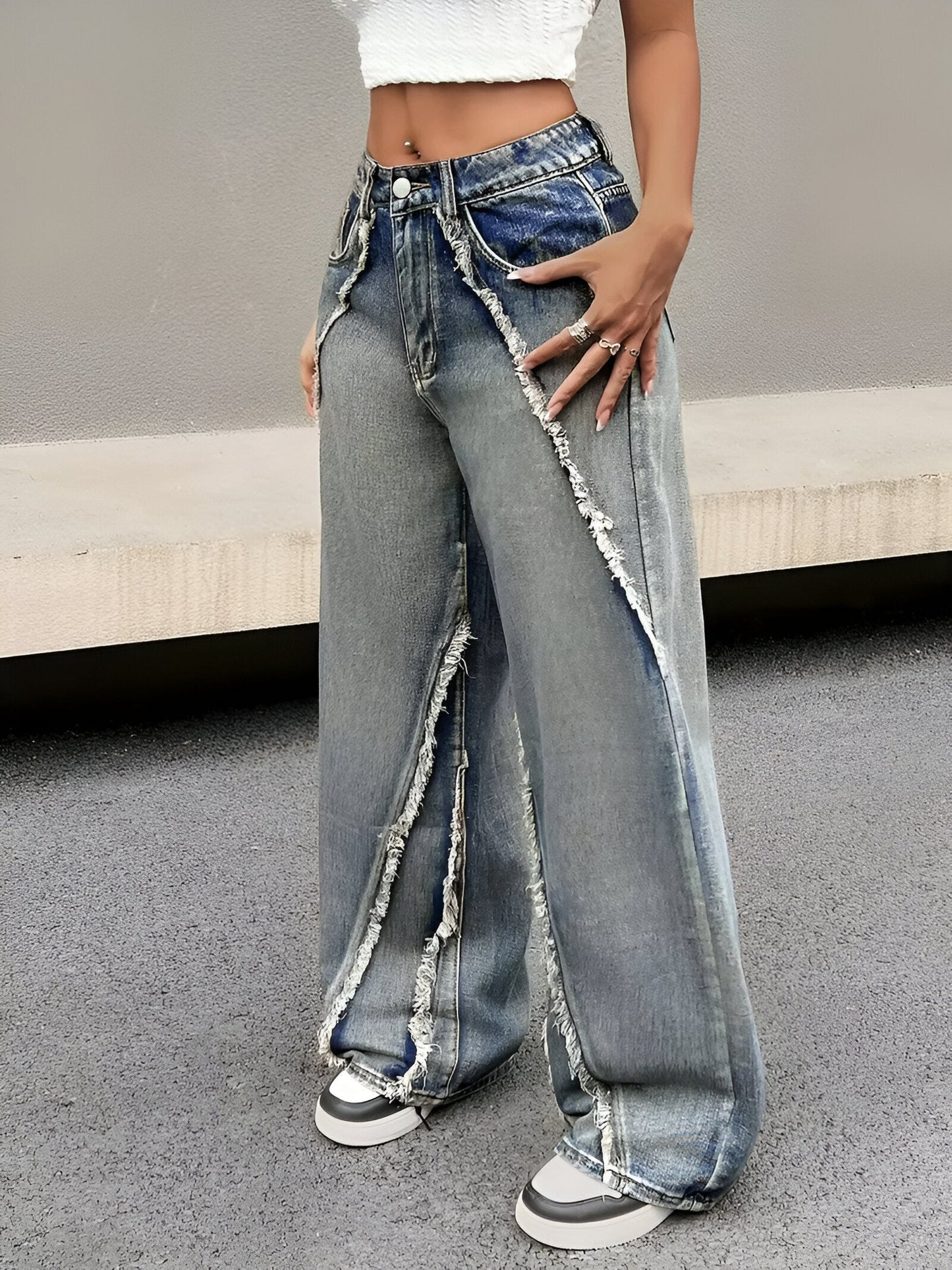 Gregoria | Coole Blaue Jeans mit rauem Saum und weitem Bein