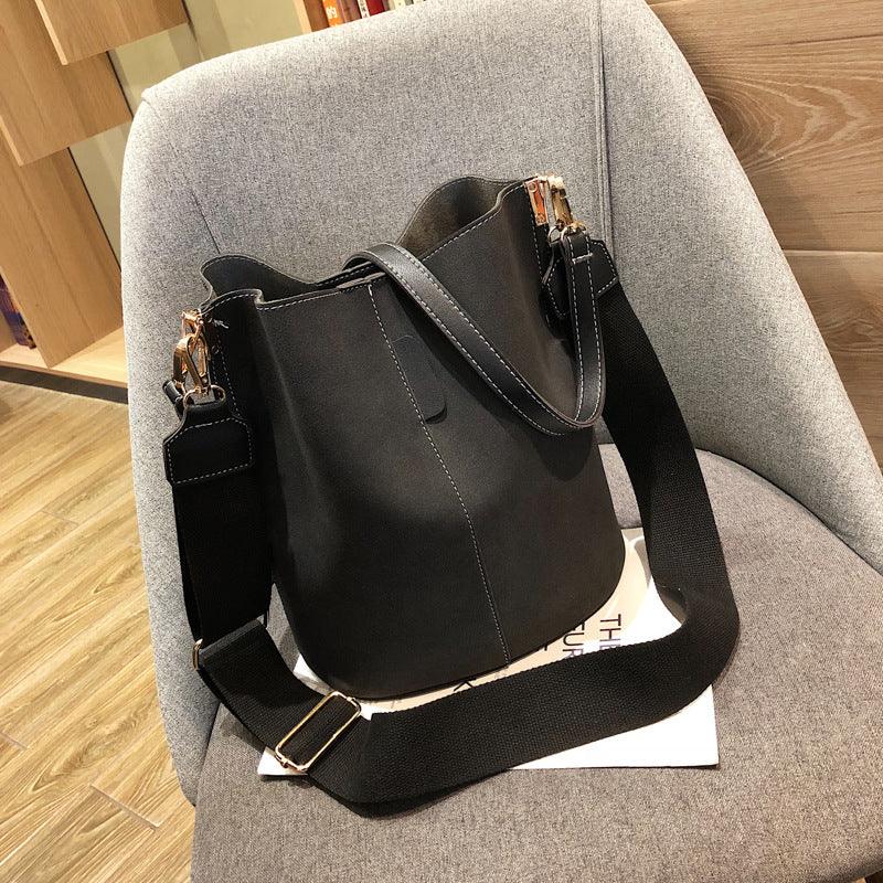 Laura | Unkomplizierte und trendige Tasche