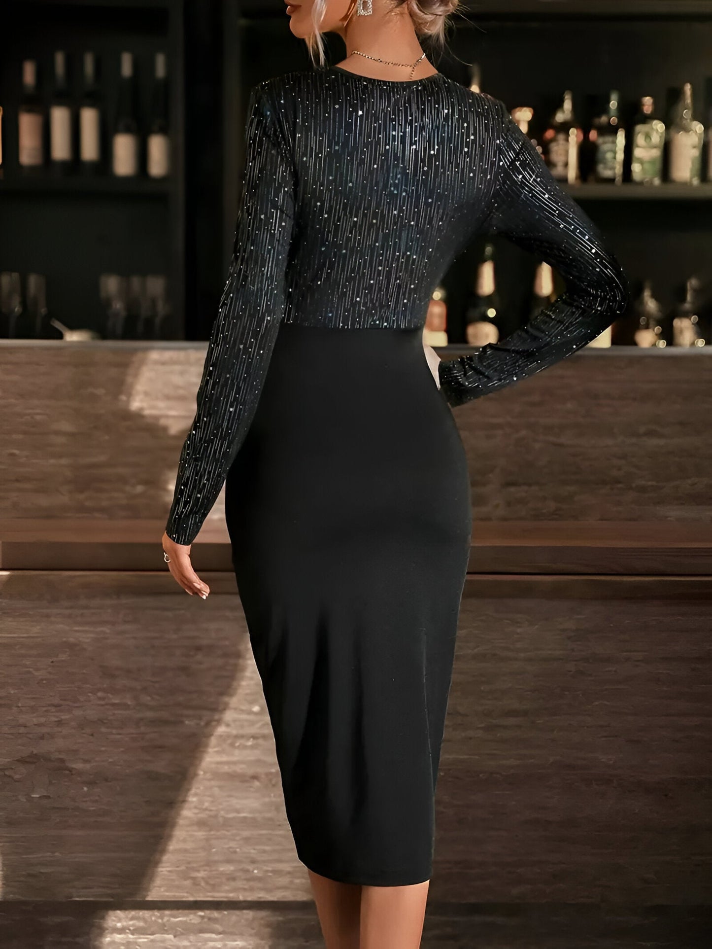 Sidonia | Bodycon Kleid aus Musselin mit geteiltem Saum und Spleißen