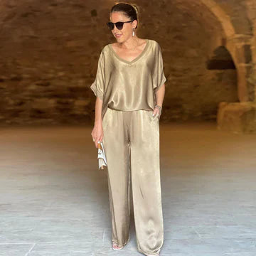 Alena - Zweiteiliges Set aus Satin mit V-Ausschnitt
