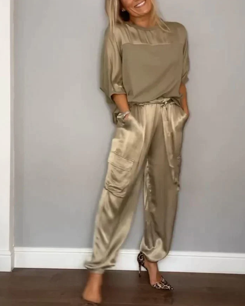 Perdita - Zweiteiliger Anzug aus glattem Satin