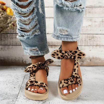Yvette Joy - Damen Sandalen mit Leopardenmuster