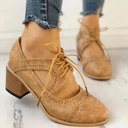 Alwine - Sandale im Vintage-Stil