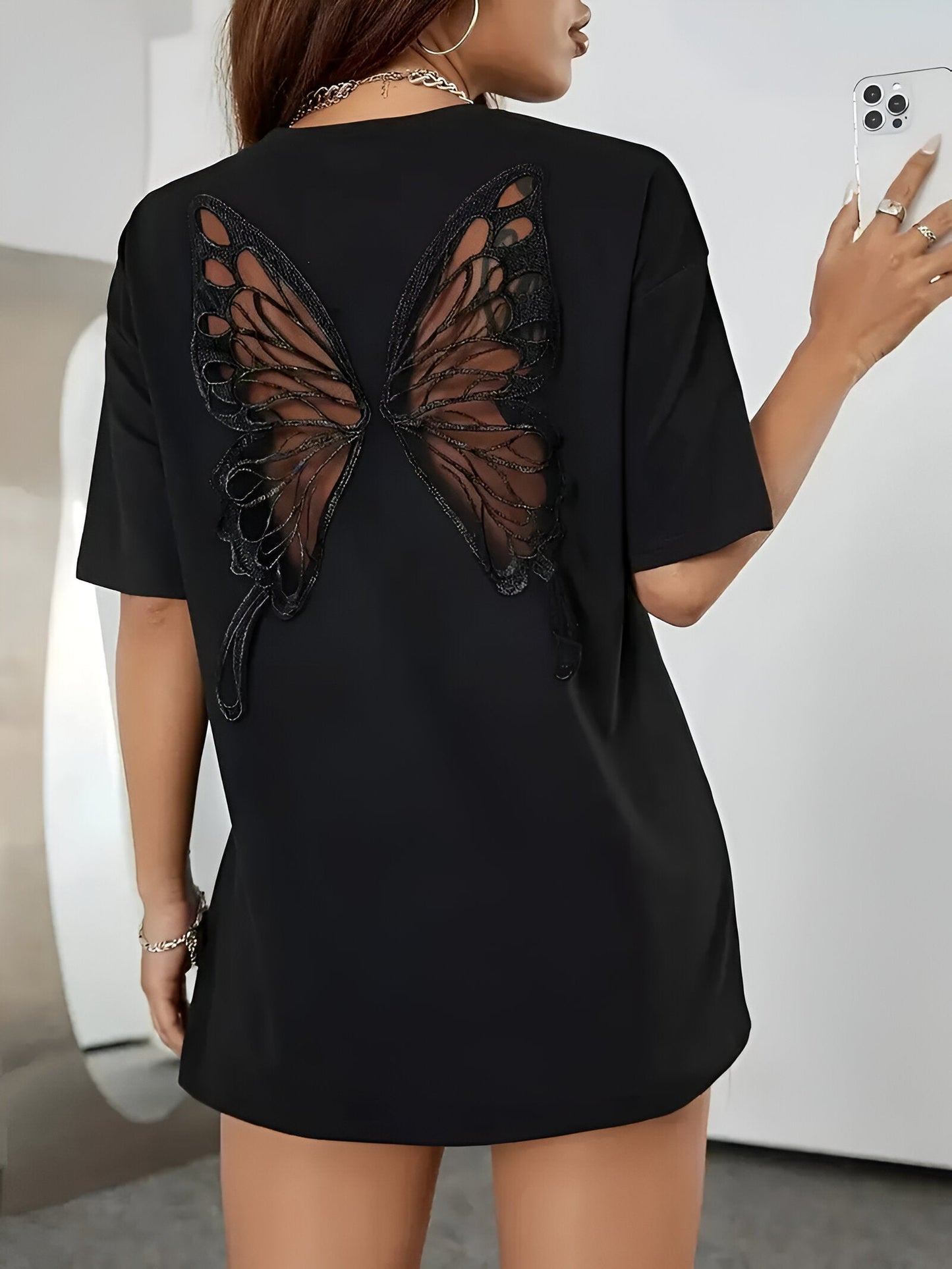 Margaux | Stilvolles Schmetterlings-Spitzen-Cropped T-Shirt
