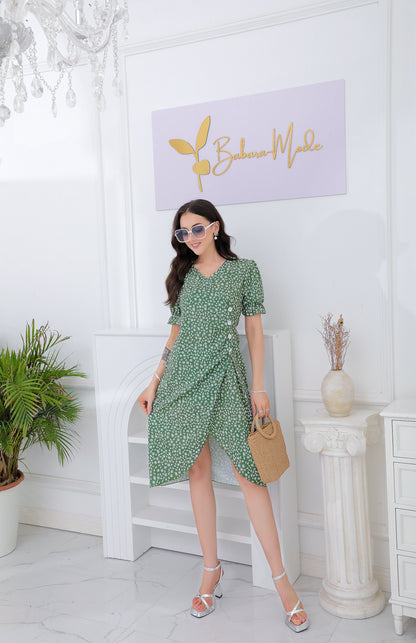 SpringStil - Frisches kurzärmeliges grünes Midikleid