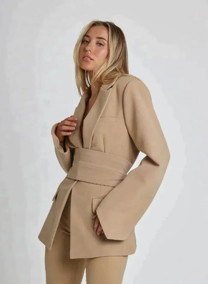 Onta - Blazer mit zusätzlichen Gürteln