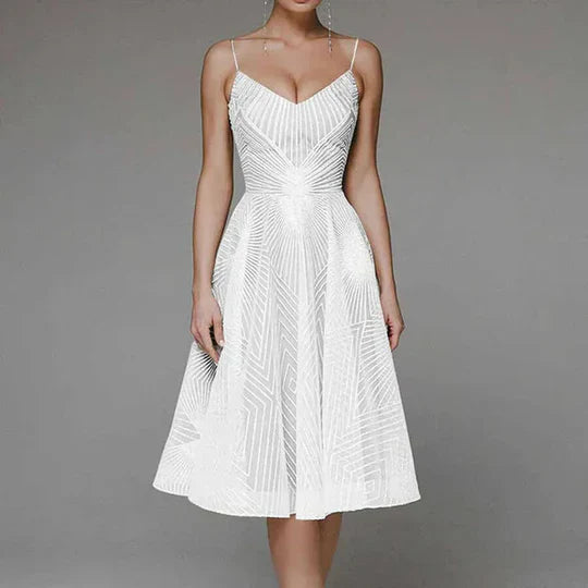 Fanny - Elegantes Kleid Mit Offenem Rücken