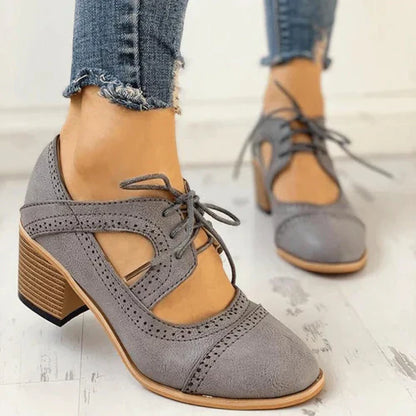 Alwine - Sandale im Vintage-Stil