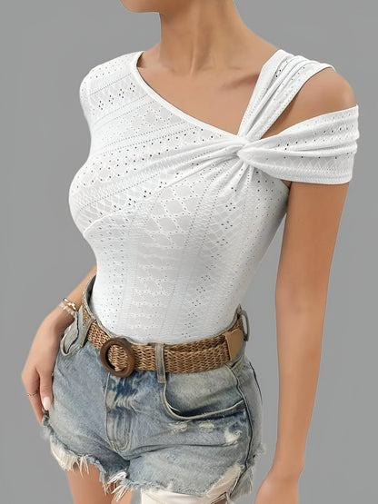 Malene | Elegante asymmetrische Schulterbluse