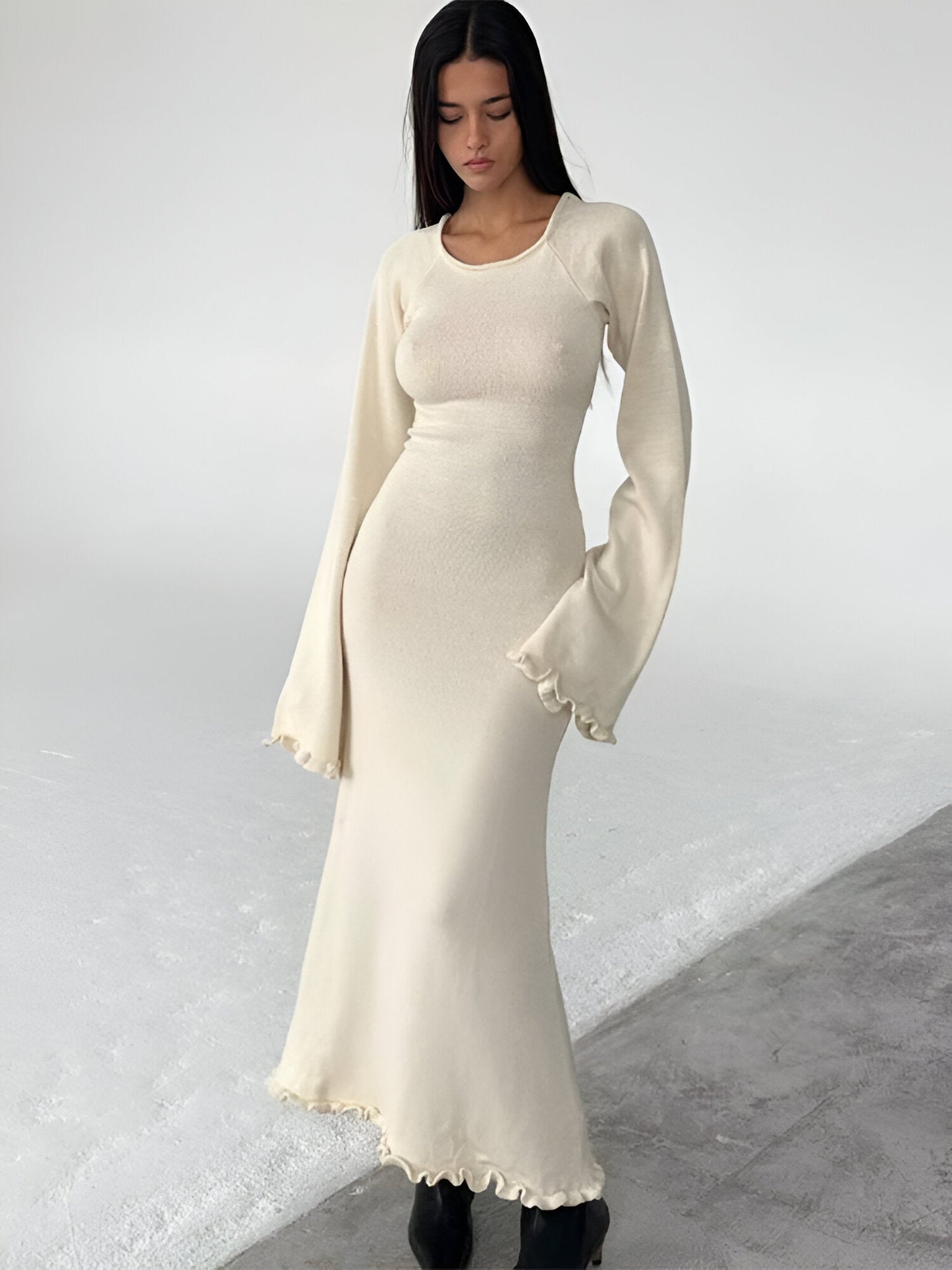 Elza | Elegantes & Sexy Rückendekolleté Rüschenkleid