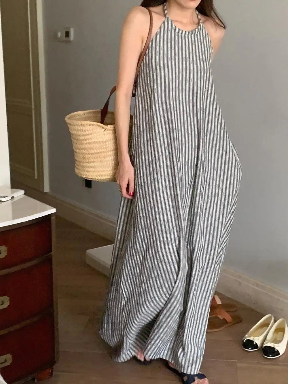 Lavinia - Rückenfreies Umstandskleid mit Halter