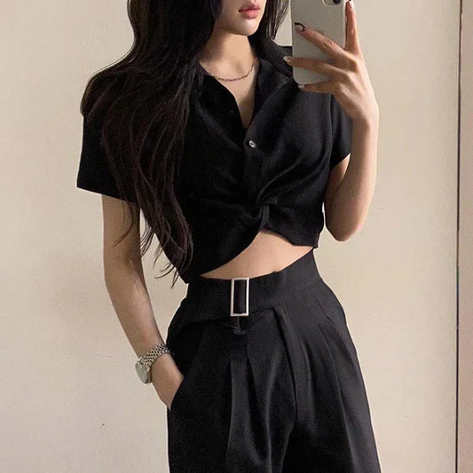Mila - Geknotetes Crop Top