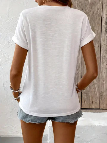 Nola - Besticktes T-shirt