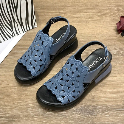 Kyra Louise - Ausgehöhlte Komfort-Sandalen