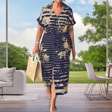 Diona - Kurzärmeliges Kleid mit geschlitztem Saum