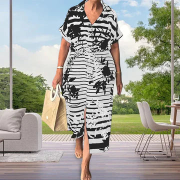 Diona - Kurzärmeliges Kleid mit geschlitztem Saum
