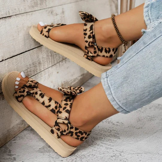 Yvette Joy - Damen Sandalen mit Leopardenmuster