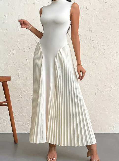 Irmele - Elegantes Kleid mit rundem Halsausschnitt und langem Rock