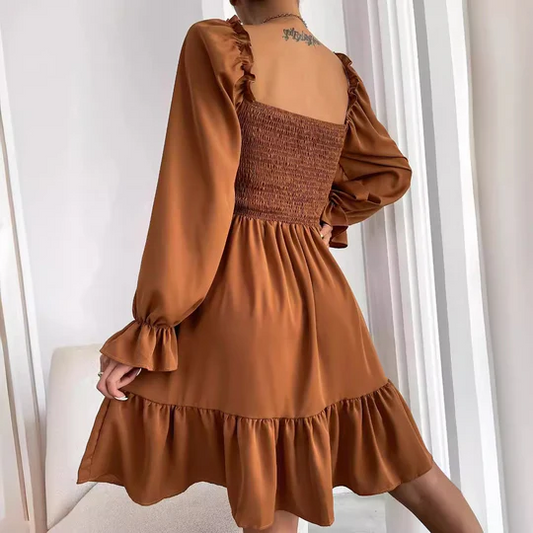 Darla - Elegantes Kleid Mit Quadratischem Ausschnitt