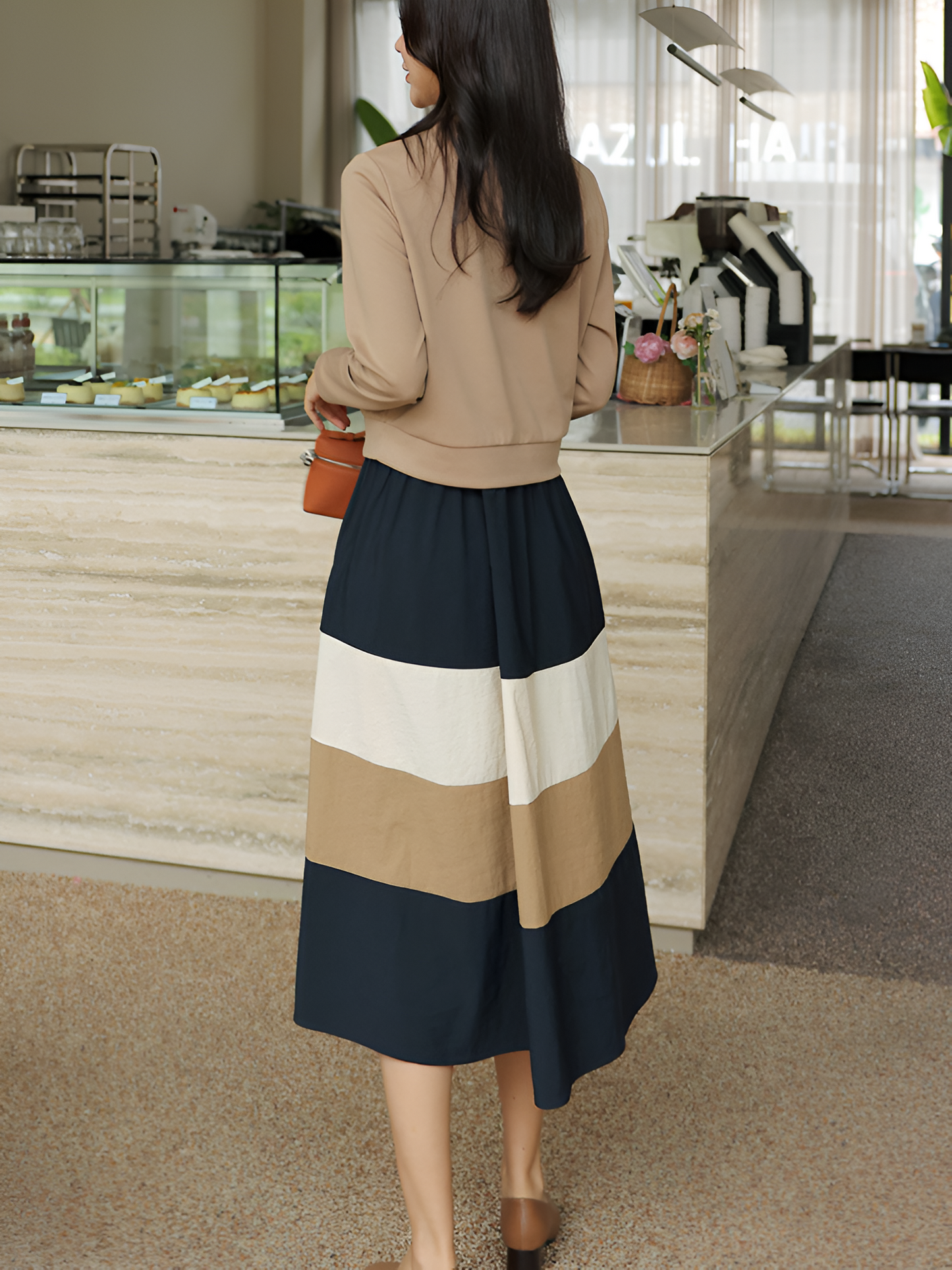 Orla | Bequemer Chic: Koreanisch inspiriertes Herbstkleid