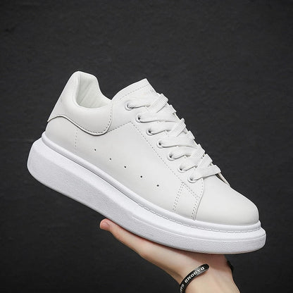 Plateau-Turnschuhe mit dicker Sohle - Andres