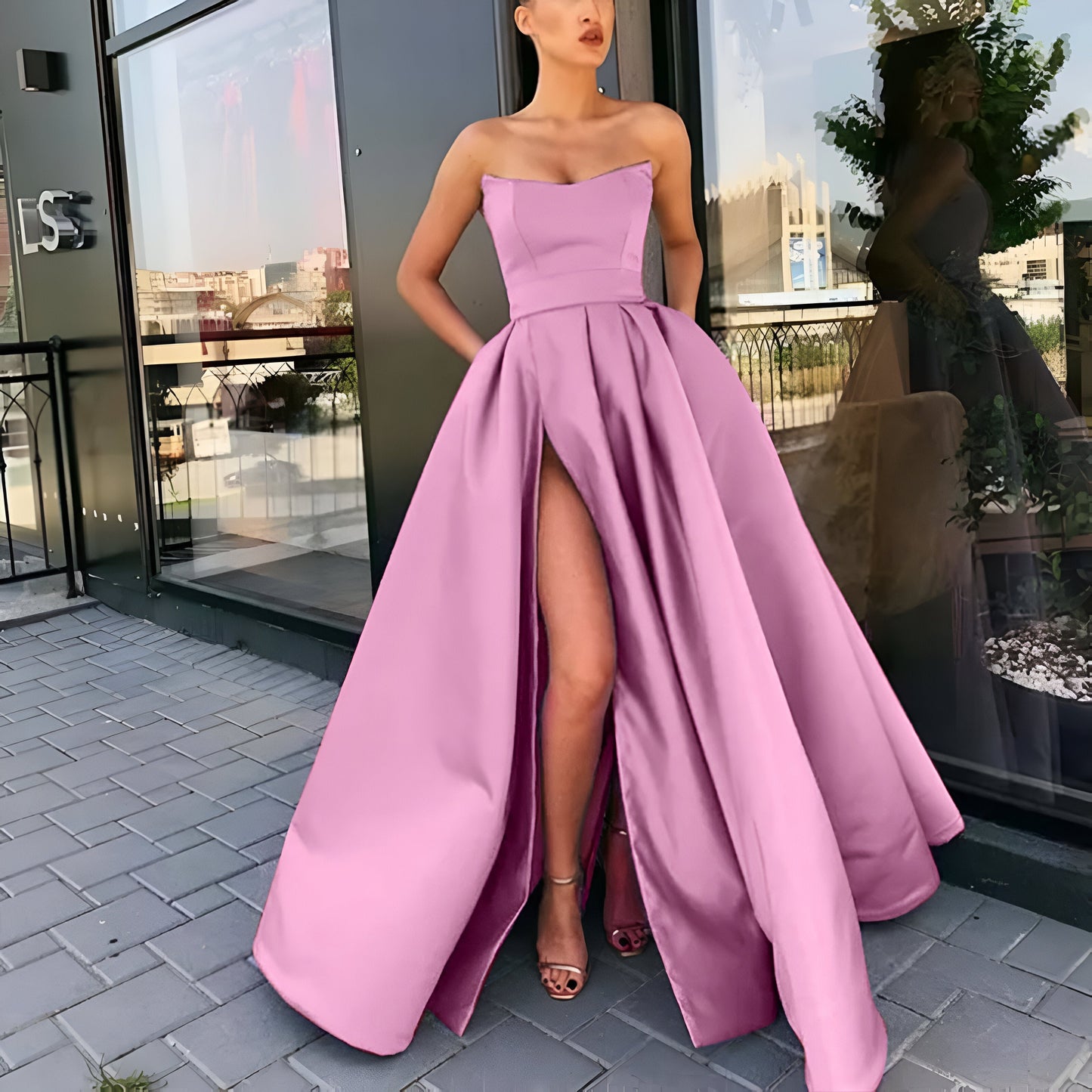Jolene | Elegantes Abendkleid mit hohem Schlitz