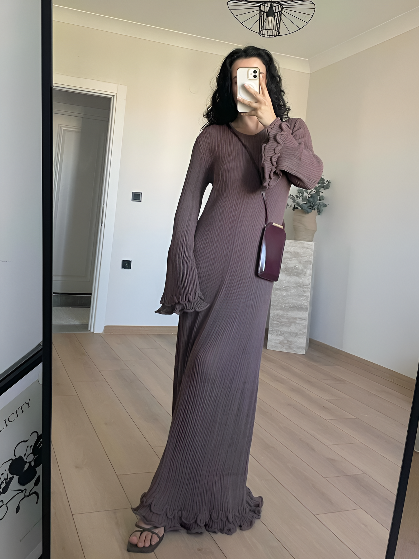 Elza | Elegantes & Sexy Rückendekolleté Rüschenkleid