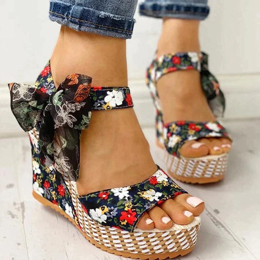 Natalia - Orthopädische Keilsandalen mit Blumenmuster