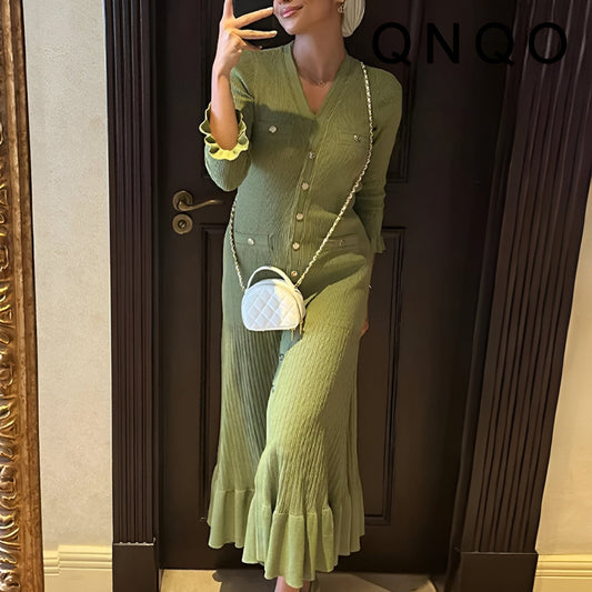 Q-nqo | Mühelos schickes Strickkleid