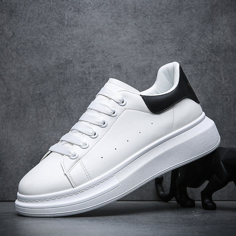 Plateau-Turnschuhe mit dicker Sohle - Andres