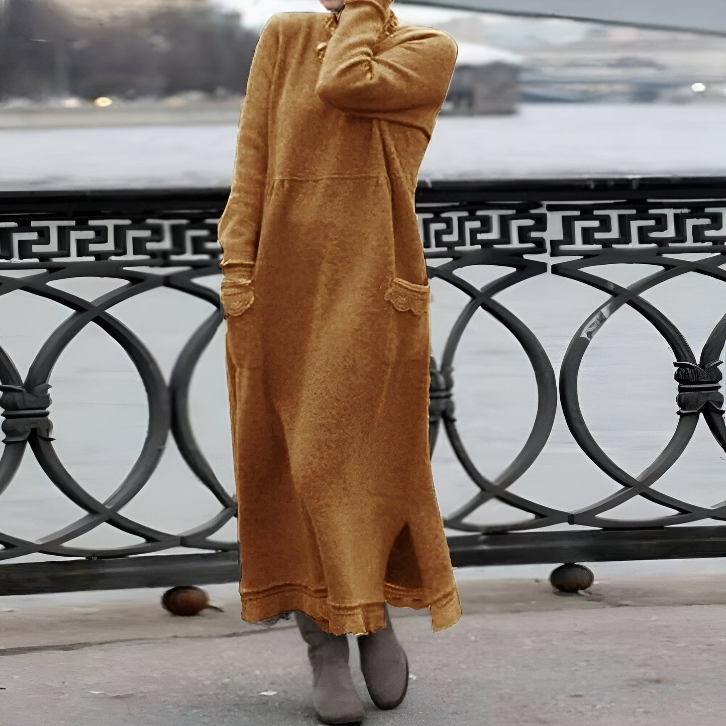 Edita | Gemütliches Samt Sweatshirt Kleid