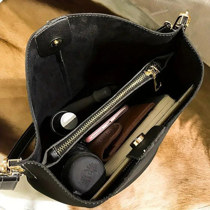 Laura | Unkomplizierte und trendige Tasche