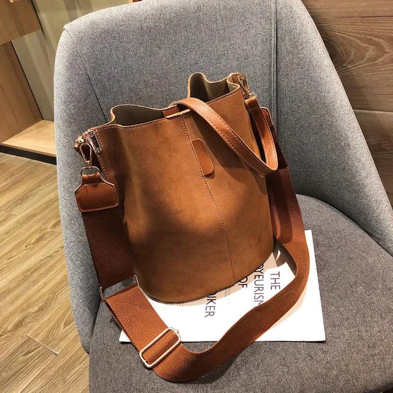 Laura | Unkomplizierte und trendige Tasche